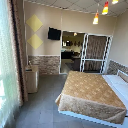 Apatcomplex Diva &restaurant&bar Апартаменты