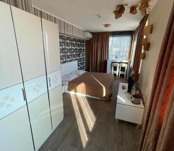 Diva And 아파트 *