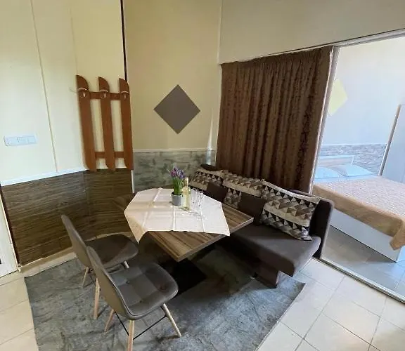 Diva And アパート *